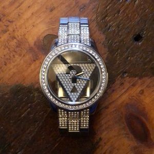 ▫️GUESS rhinestone watch